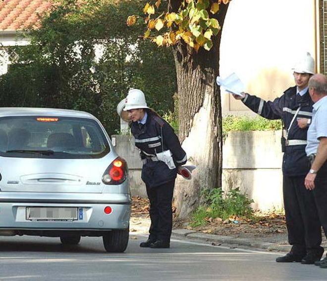 Meno presenza e maggiori spese nel servizio associato dei vigili 