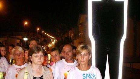 Morti sulla strada Il Comune rimuove le 18 sagome nere