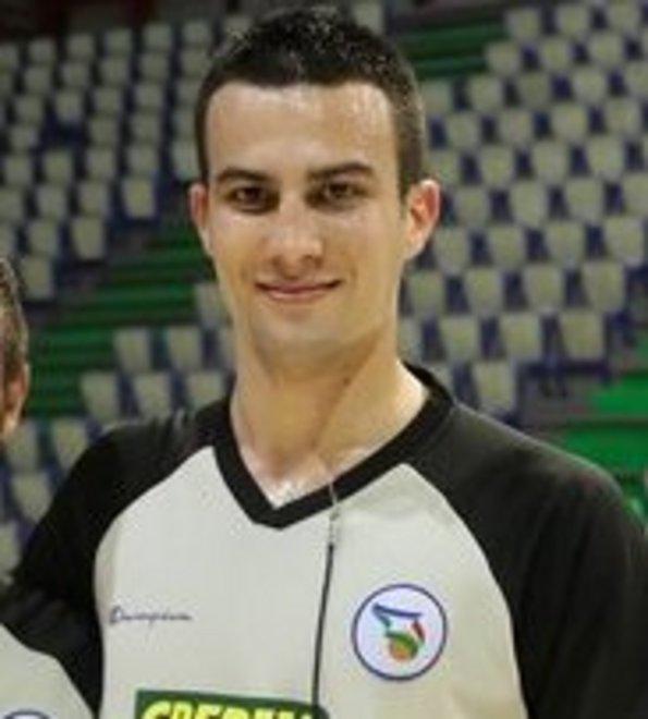 La stellina dei fischietti Alessandro Costa vola in serie B di basket