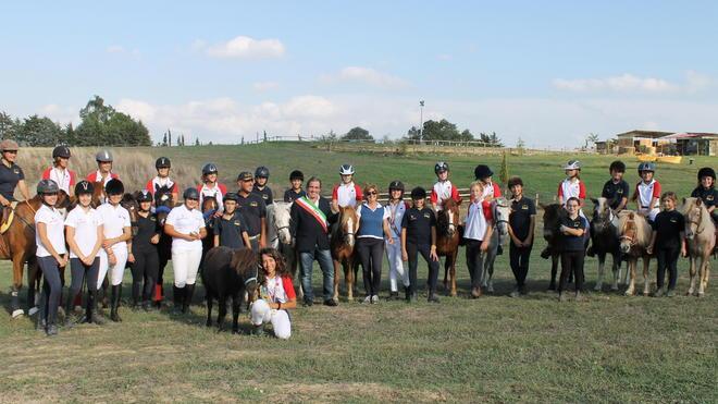 In sella ai pony a caccia di medaglie Baby cavalieri show