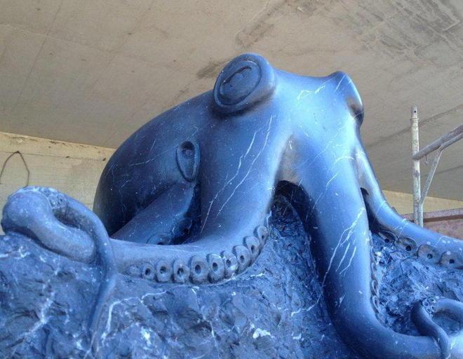 Una statua in onore del polpo Paul 