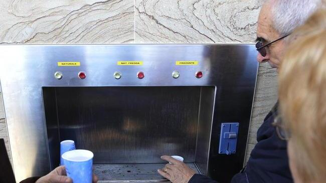 Acqua gratis nelle piazze di Camaiore