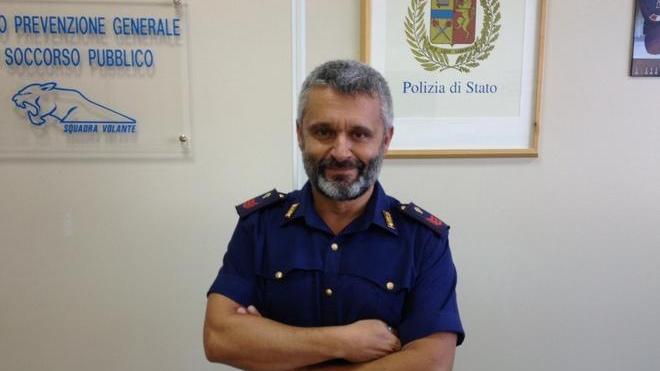 Il poliziotto angelo dei suicidi