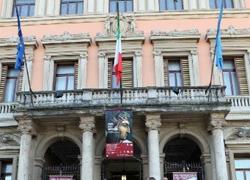Arte contemporanea in esposizione nelle sale del Municipio 