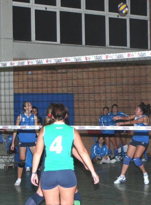 Parte l’avventura del volley giovanile per Cecina e Sei Rose 