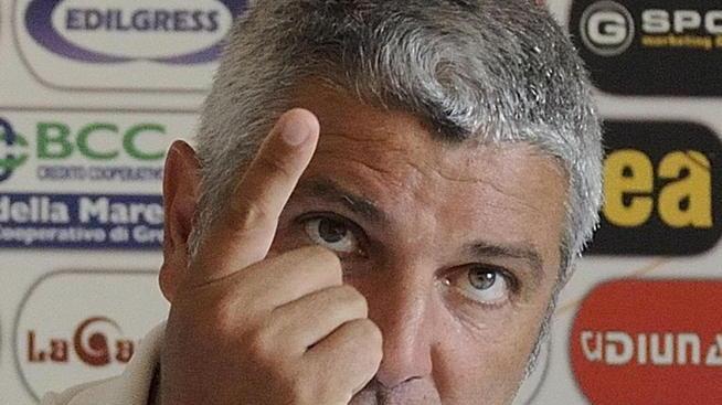 Nel contratto un premio in caso di promozione in A