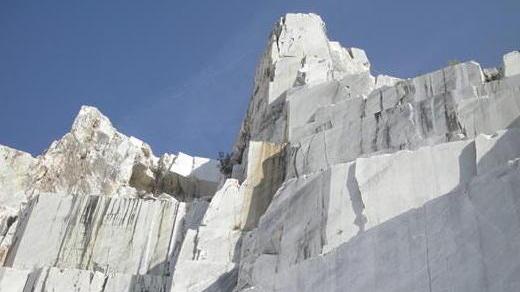 Legambiente a Rossi: sulle cave, avanti così