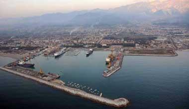 Minicrociere extralusso con attracco al porto di Carrara 