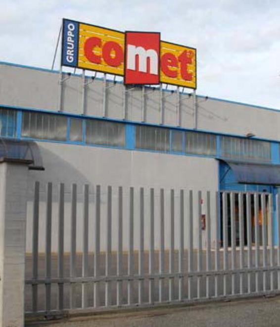 Raid dei ladri, rubati bobine di cavi elettrici e un camion