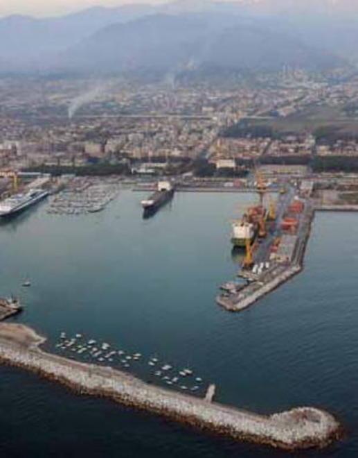 Sul molo di ponente le mini crociere a cinque stelle 