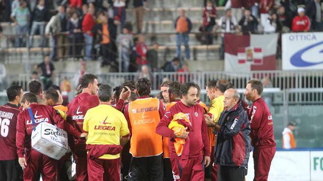 Livorno, che serataccia: lo Spezia passa per 5-1