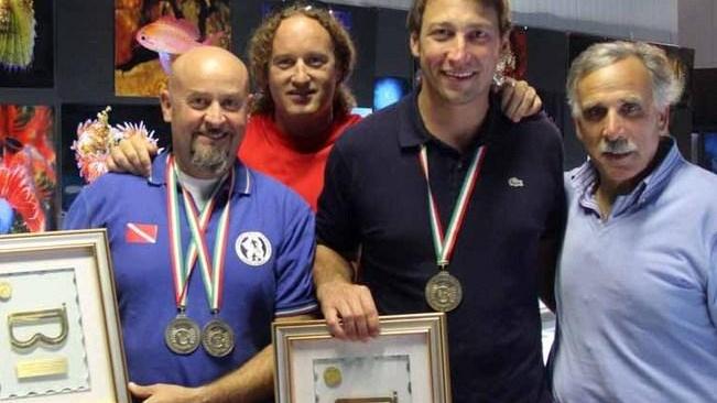 Sub apuani campioni di foto Tre podi per Gradi e Visintin