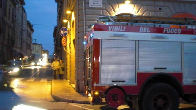 Paura per il fumo sul Piazzone