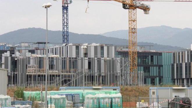 Ladri nel cantiere dell’ospedale Rubati 100 quintali di rame