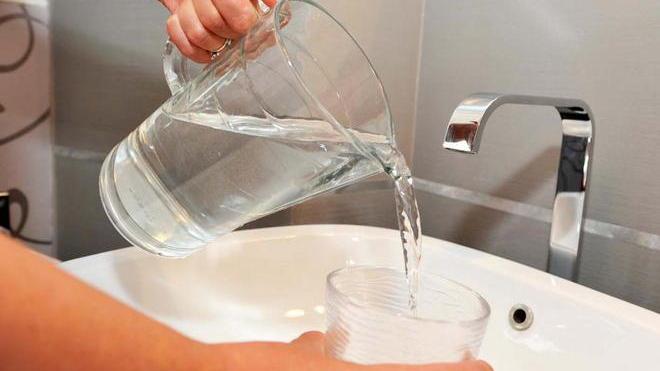 L’acqua buona e sana si beve dal rubinetto