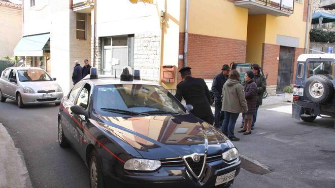 Massarosa, marito e moglie trovati morti in casa