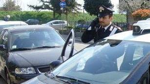Ladri in fuga speronano la pattuglia dei carabinieri