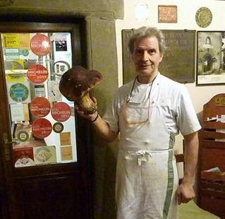 Trovato nei boschi un porcino di un chilo e 700