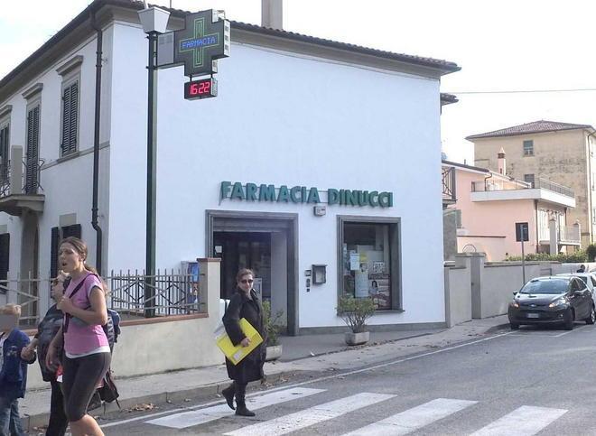 Assalto in farmacia col cacciavite 