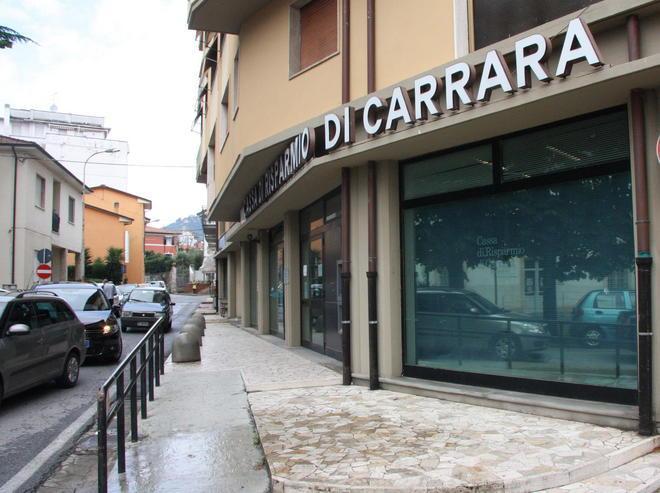 Colpo in banca in via Cenami: presi 4mila euro 