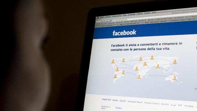 Per conoscere l’amica scappano da casa a 17 anni