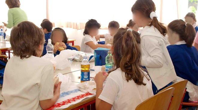 Il gelato ai bambini? Rientra nel menu della mensa 