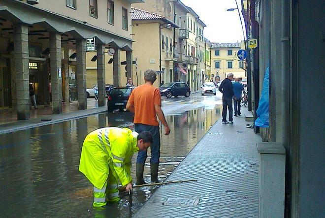 «I vigili?Non si son visti» scoppia la rabbia in centro