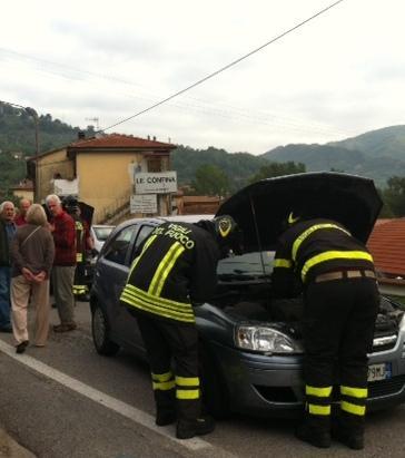 Tamponamento tra quattro auto