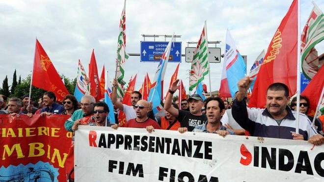 In tremila sulla Variante per difendere il lavoro