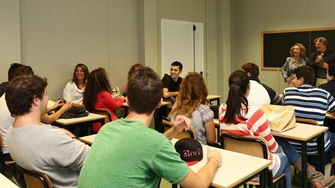 L’alta finanza e il gioco in borsa si insegnano a scuola