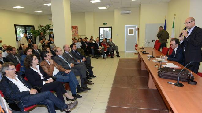 Il governatore Enrico Rossi incontra i sindaci della Valdera e i dipendenti della Cdc