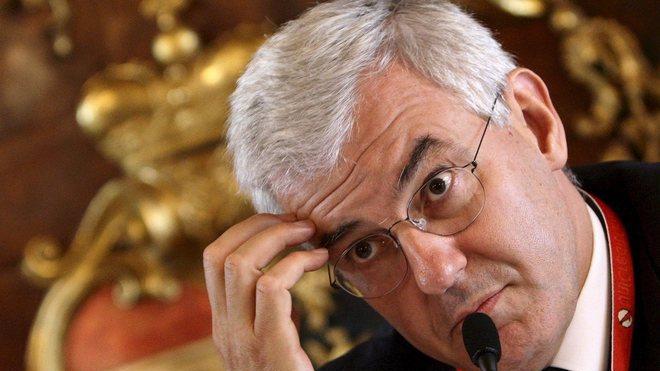 Forum, il banchiere Profumo: “I tagli lineari sono la cosa più stupida del mondo”