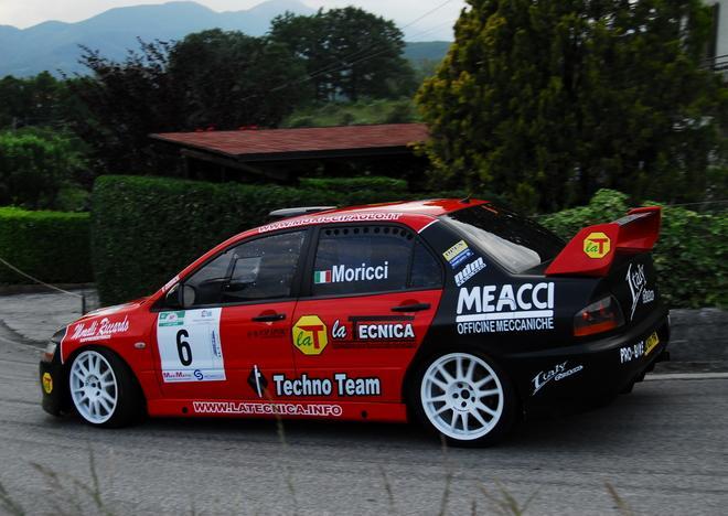 La coppia Moricci-Garavaldi al via del Rally Città di Pistoia 