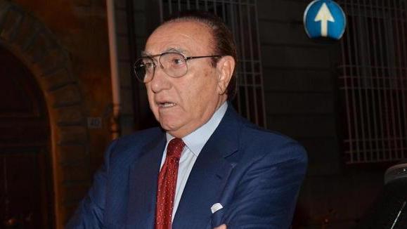 Riunioni e tanto lavoro nel suo ultimo giorno