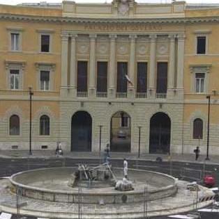 La Provincia sfratta anche il prefetto 