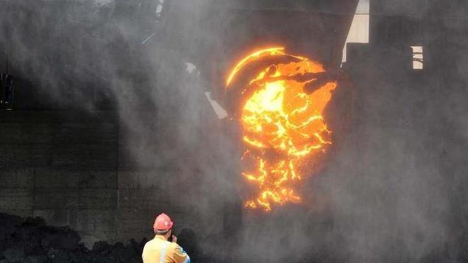 La siderurgia a Piombino può avere un futuro, ma deve diventare come la Ferrari