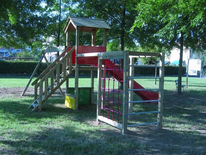 Ponte Buggianese, nuovi giochi nel parco di Vione 