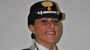 Tenente donna alla guida del Norm