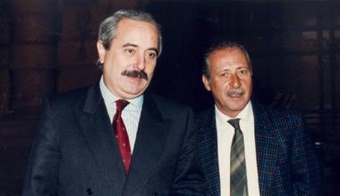 Nelle scuole lo striscione per Borsellino e Falcone 