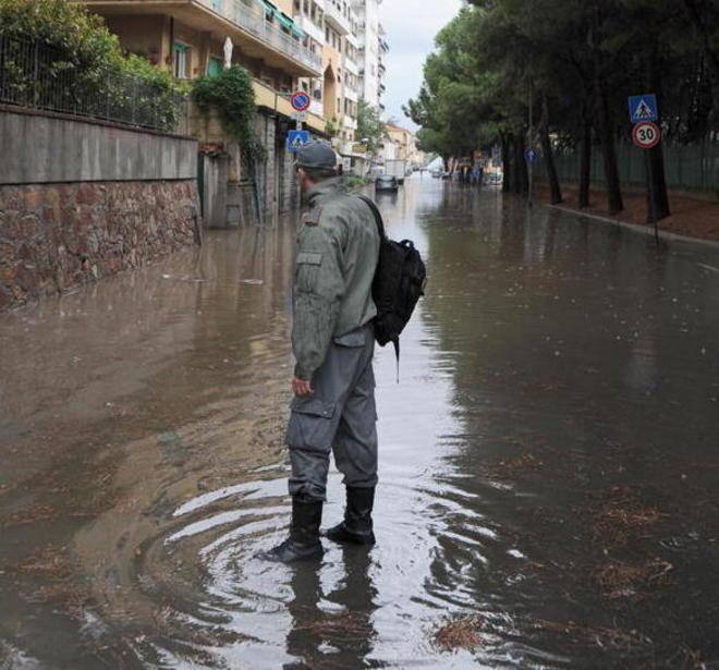 «Fogne, qualcuno intervenga» 
