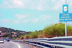 Un guastatore scardina l’autovelox di San Teodoro 