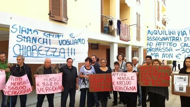 Famiglie in rivolta contro i “cosiddetti” affitti calmierati