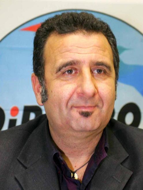L’Idv: cacciati dal Pd perché onesti 