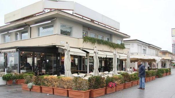 Passeggiata, meno 58% di posti a sedere