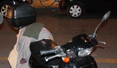 Vigili bloccano i rapinatori, paura in via Garibaldi 