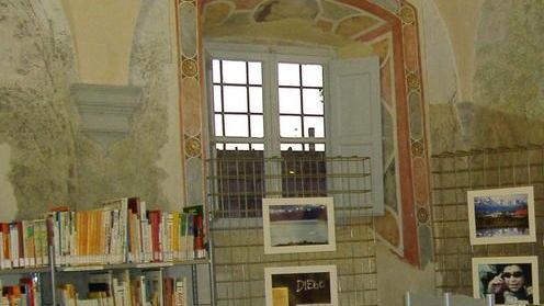 Il radiodramma di Buzzati va in onda in biblioteca