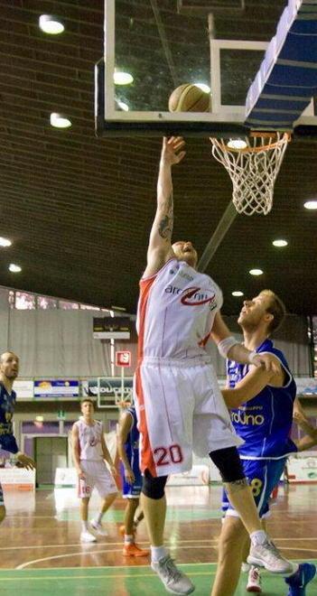 Tabelloni in tilt al palasport, rischi per i club di basket 