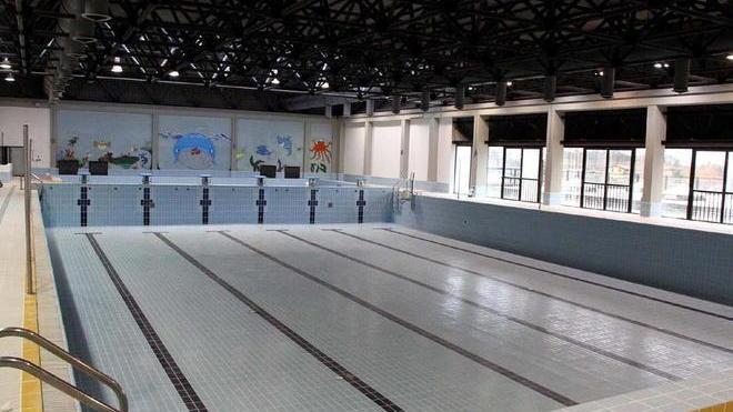 Massa nuoto resta senza piscina