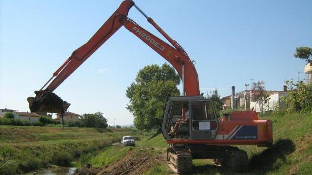 Abusi sui canali, arrivano le sanzioni del Consorzio