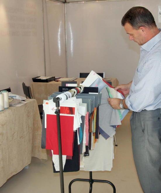 al palafarsetti la fiera dedicata ai rappresentanti del tessile